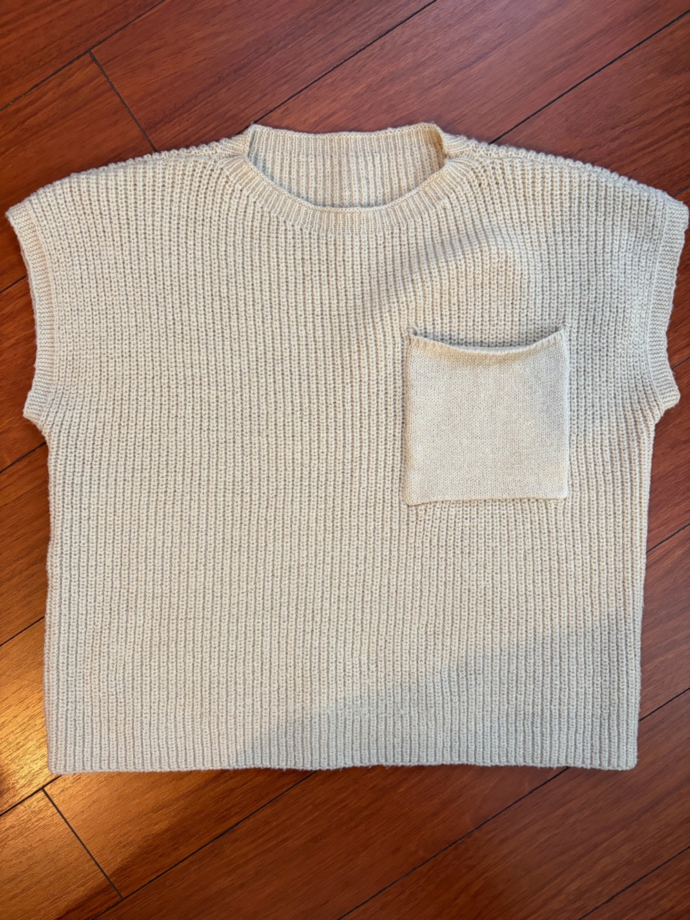 SHEIN Cream Ribbed Knit Crop Top with Pocket